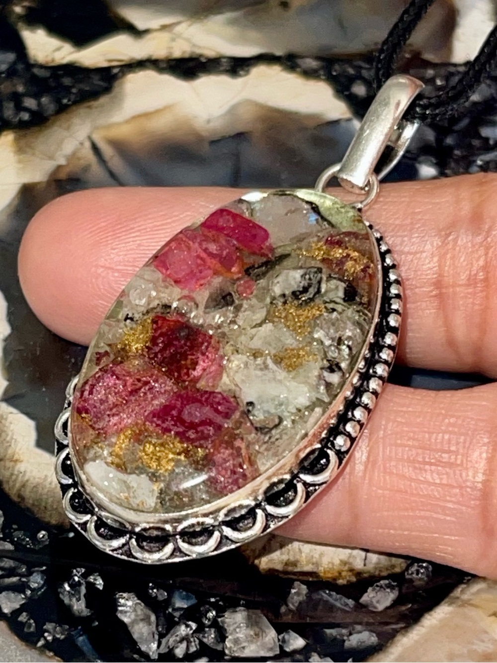 Red & Gold Spiny Oyster Pendant